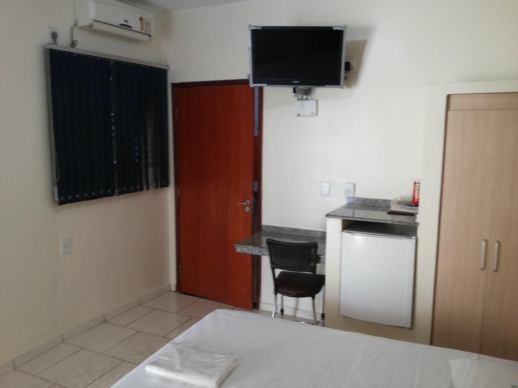 Hotel Casa Nova Várzea Grande Szoba fotó